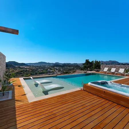 빌라 Under The Sun On Faliraki Hill *