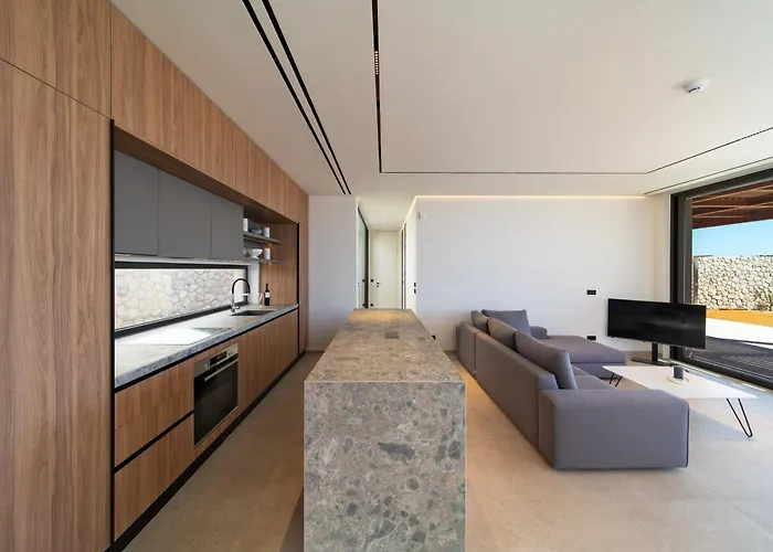 Under The Sun On Faliraki Hill 빌라 Kalithies